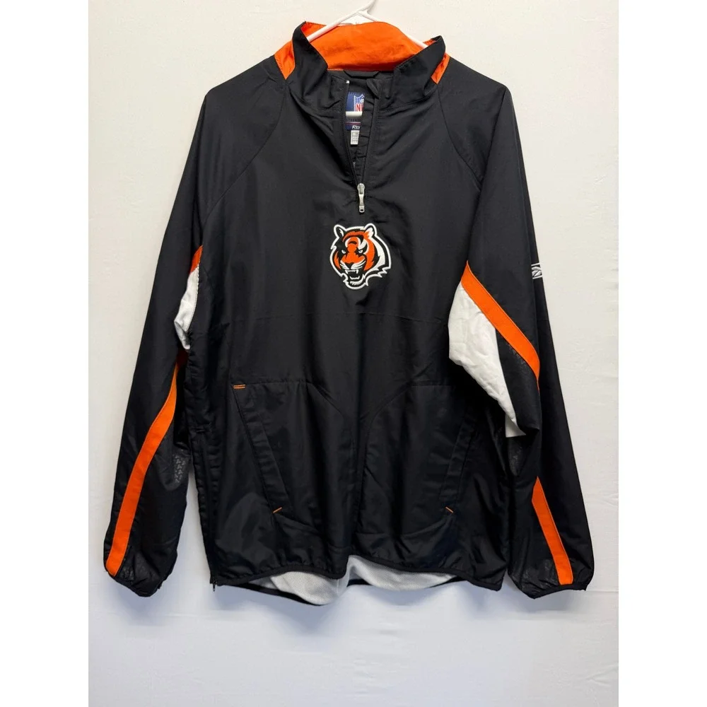 NFL Bengals Football Windbreaker Jacket Size M Spellout